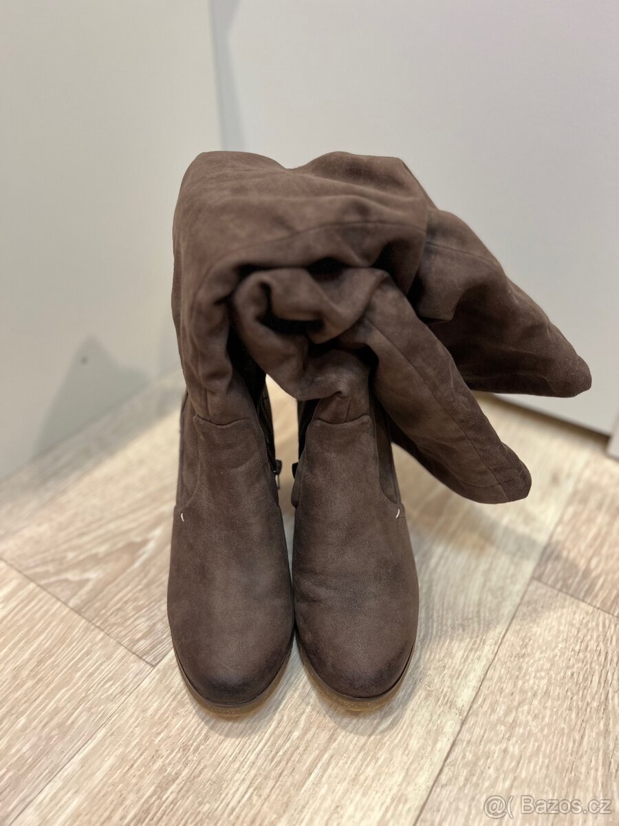 Hnědé kozačky 38 Baťa s kožíškem - 2