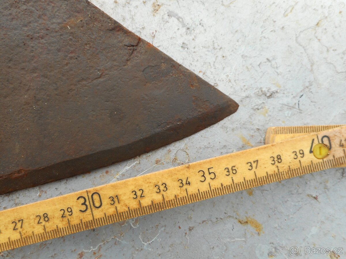 sekera tesařská historická - 2