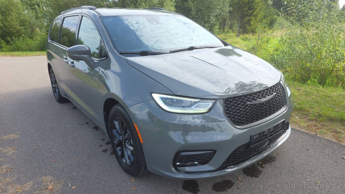 Chrysler Pacifica S 2021 full led záruka - 2