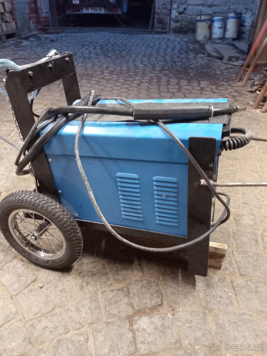 Svářečka CO2 - 2