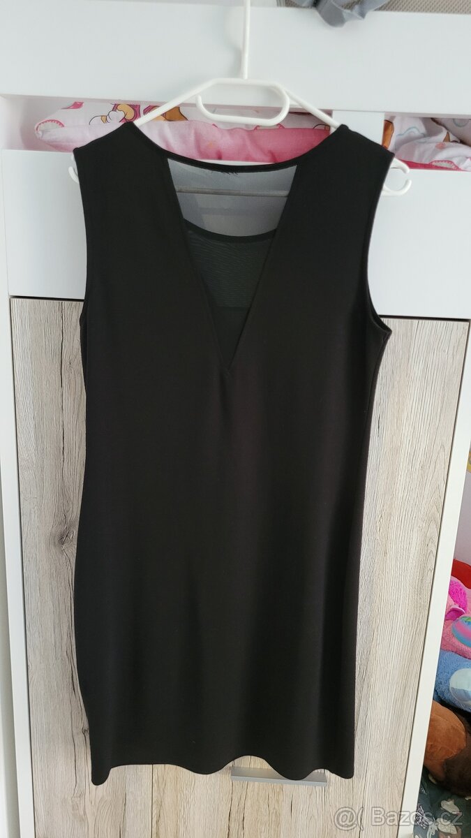 Černé krátké šaty, vel. L - 2