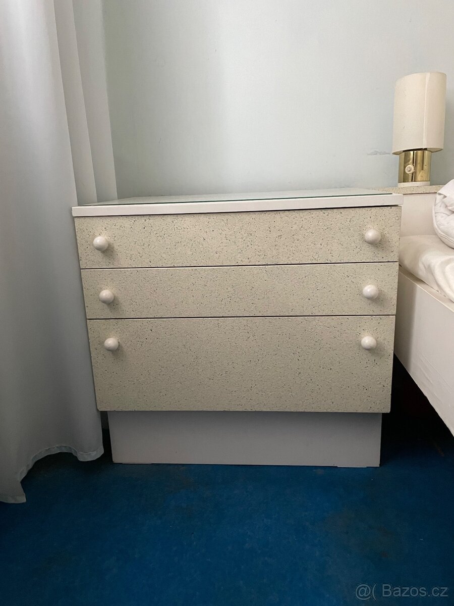 Postel a skříň - 2