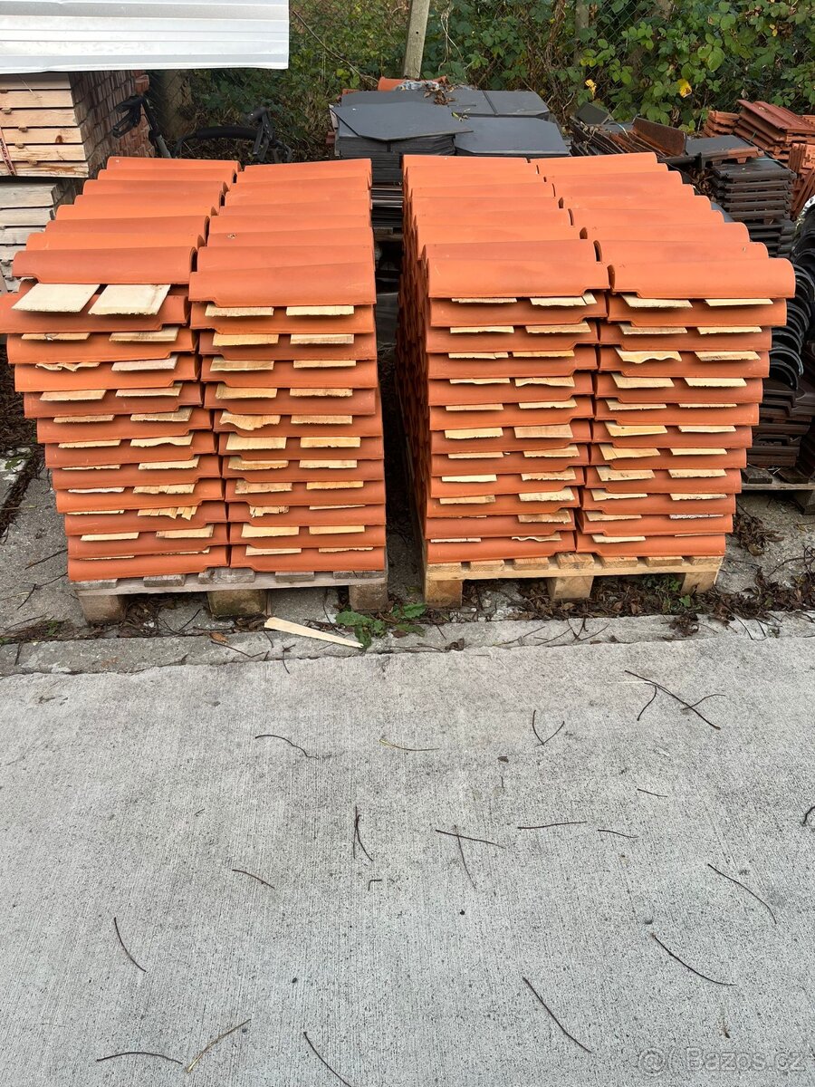 Prodám střešní tašky Prejz velký vrchní režná - 2