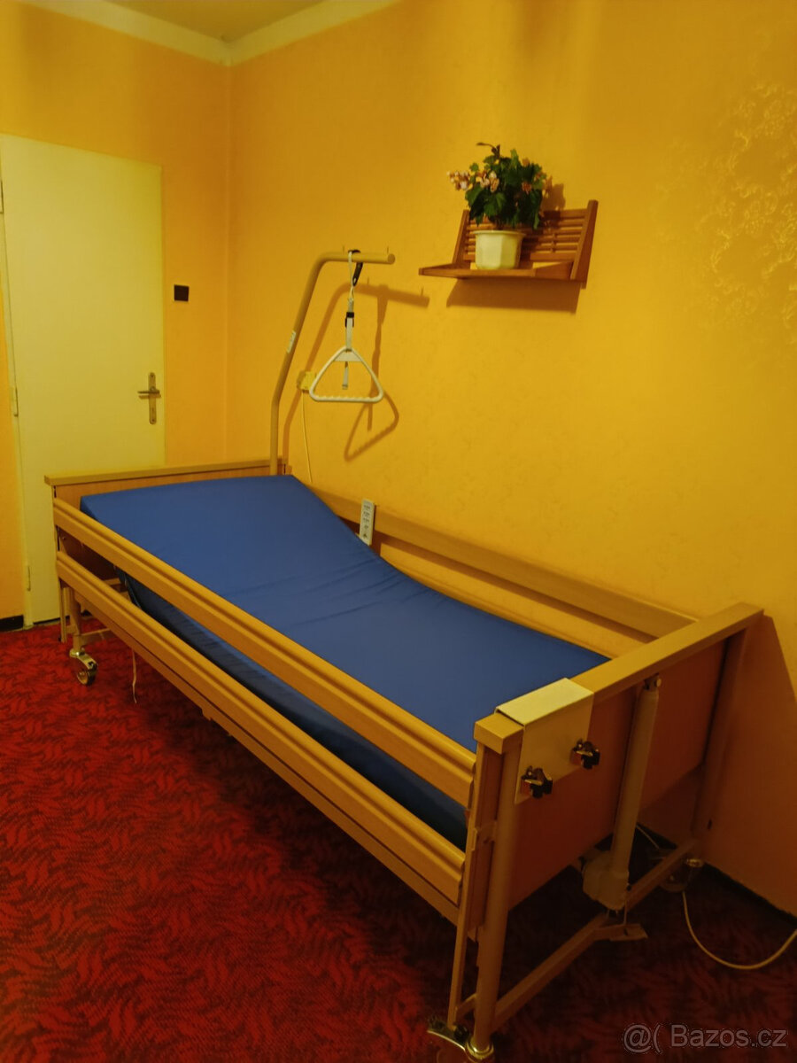 Polohovací postel - 2