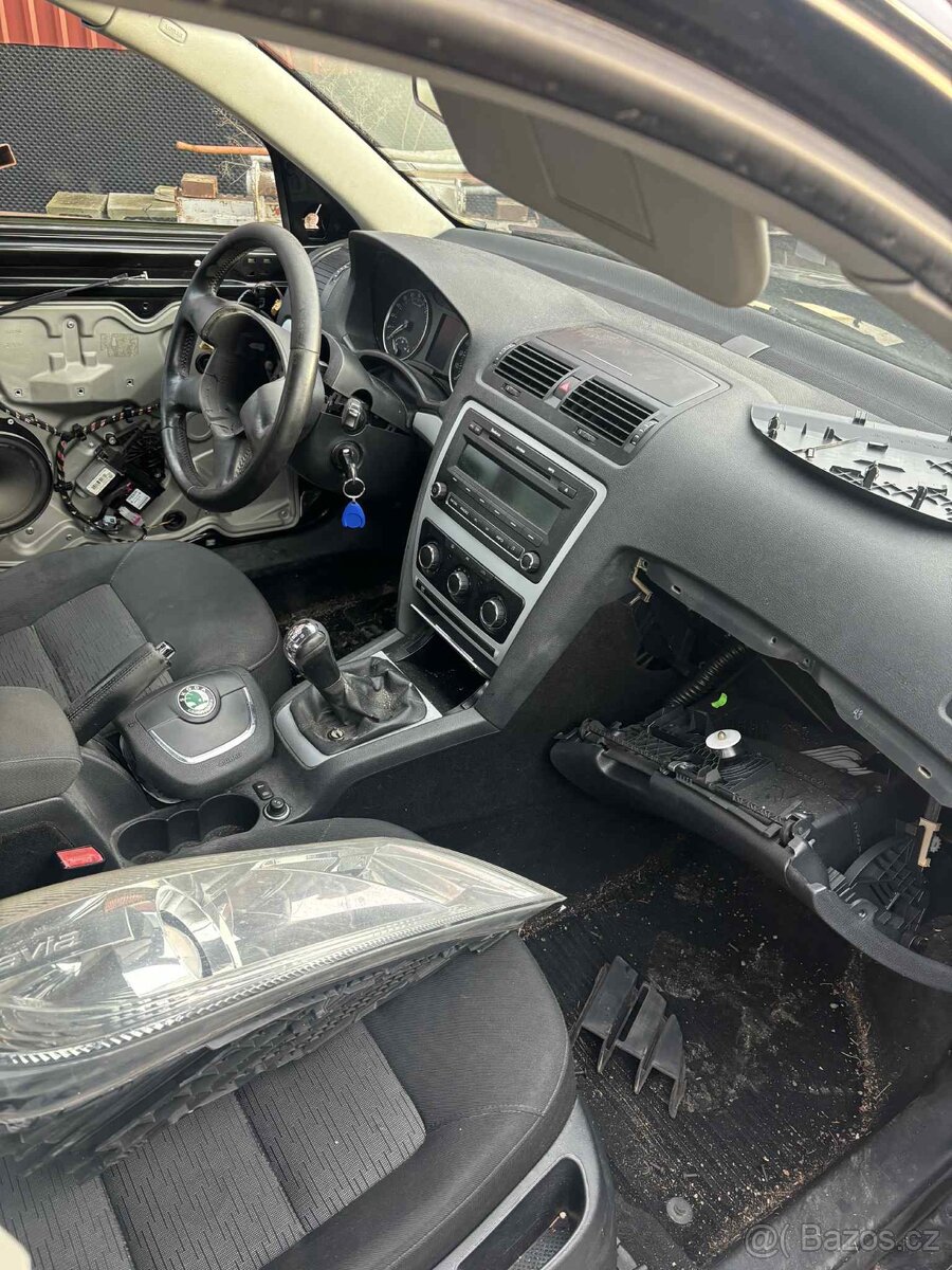 Škoda Octavia 2 náhradní díly 9910 - 2