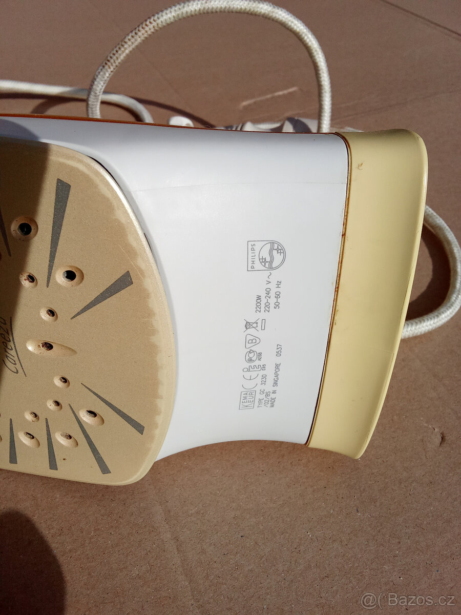 žehlička Phillips - napařovací - 2