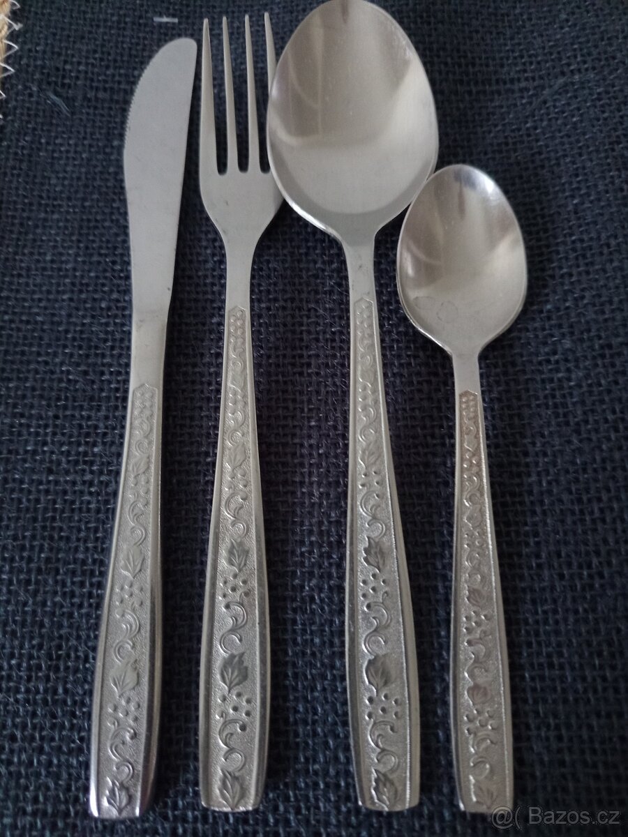 RETRO RUSKE PRIBORY - 2