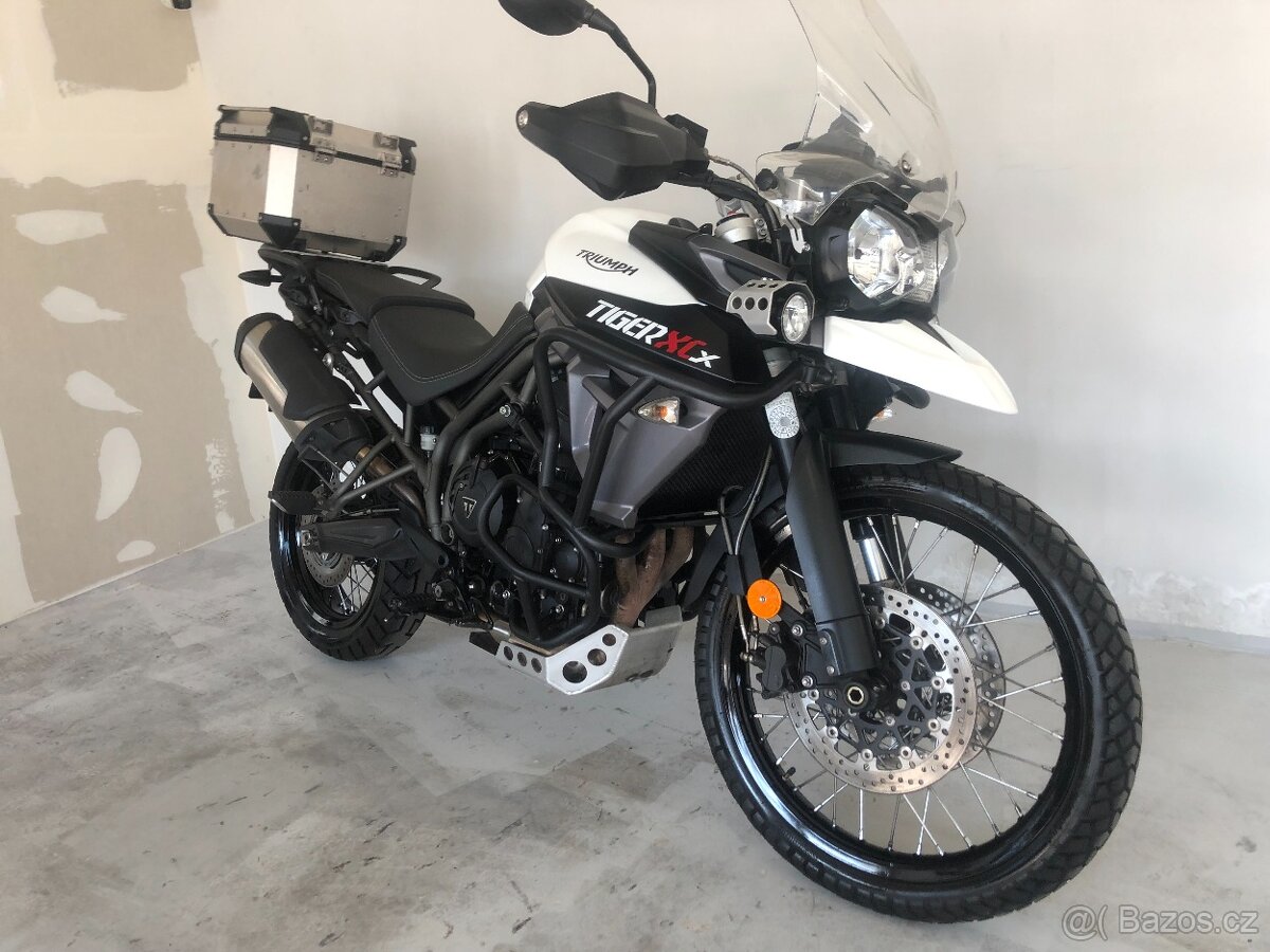 Triumph Tiger 800XCX - 2