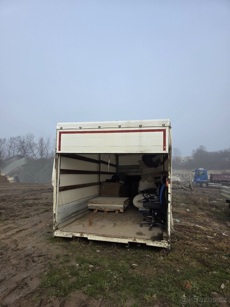 Plachta od náklaďáku - 2