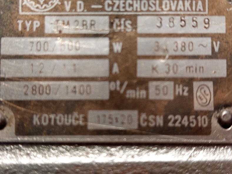 Dvourychlostní bruska na kov - 2