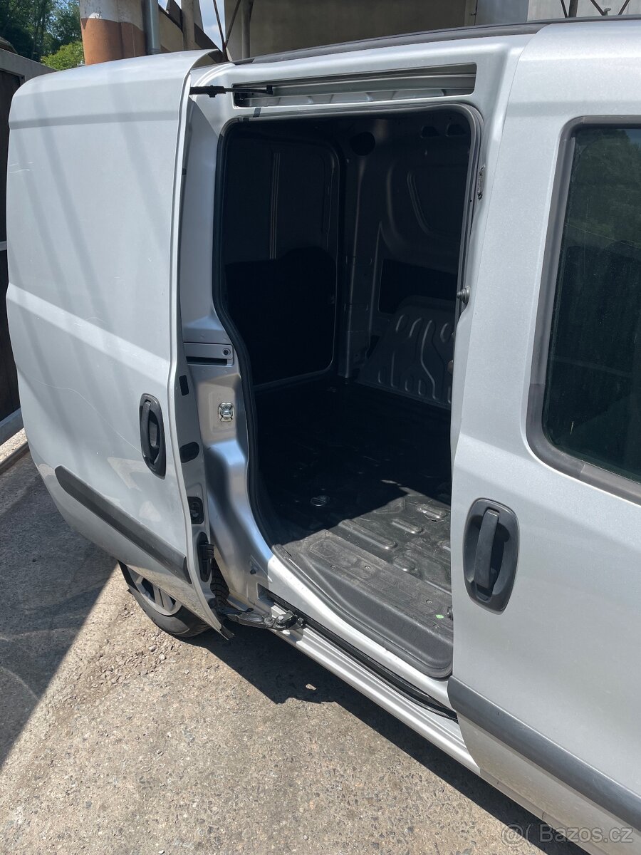 Fiat Doblo 1.6 Multijet 2019 77 kW - 2