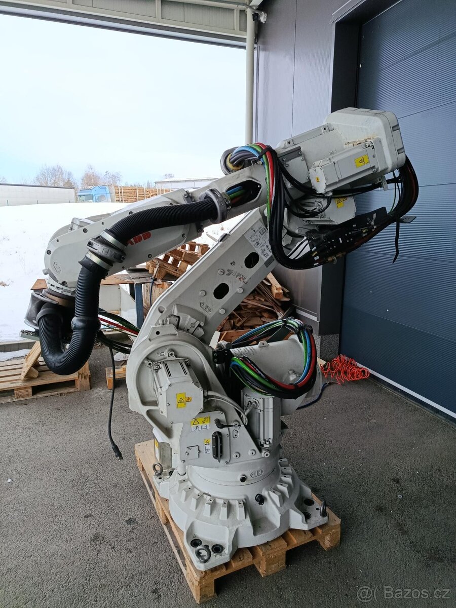 Průmyslový robot ABB IRB6700-235/2.65 - 2