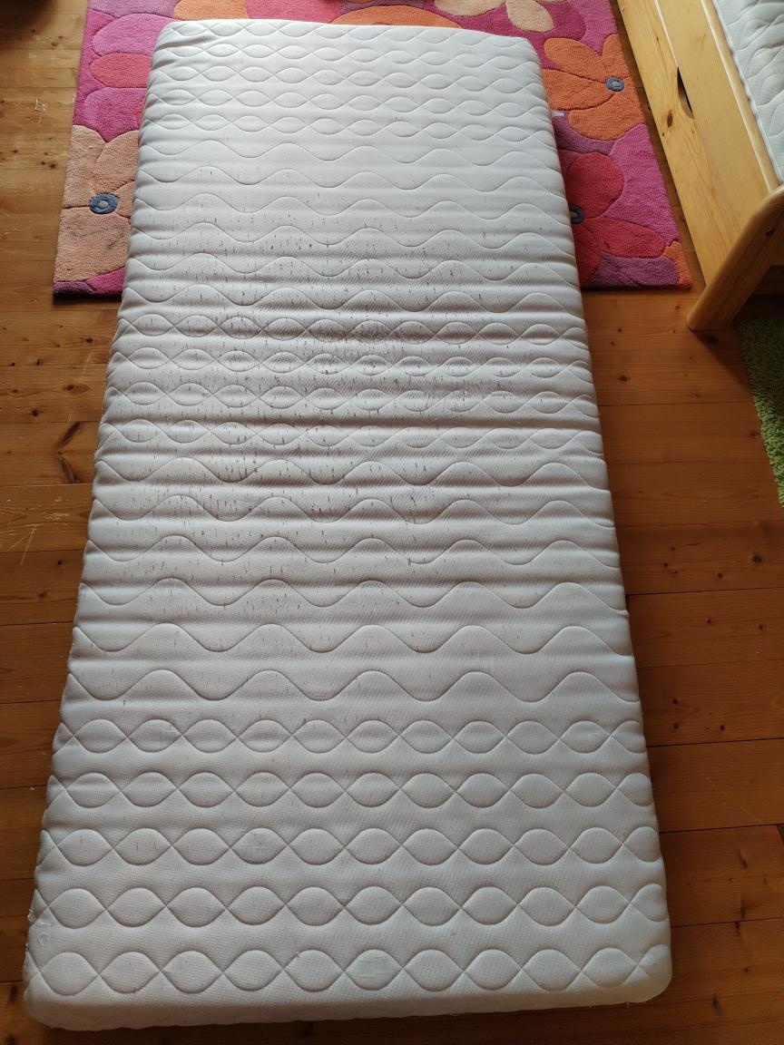 Dřevěná postel 900x2000mm - 2