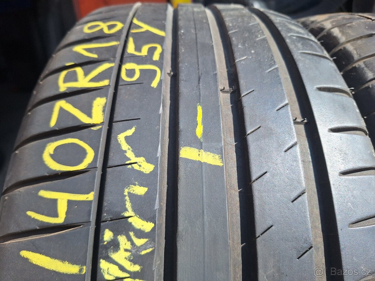 Prodám letní pneu 235/40/18 Dunlop - 2