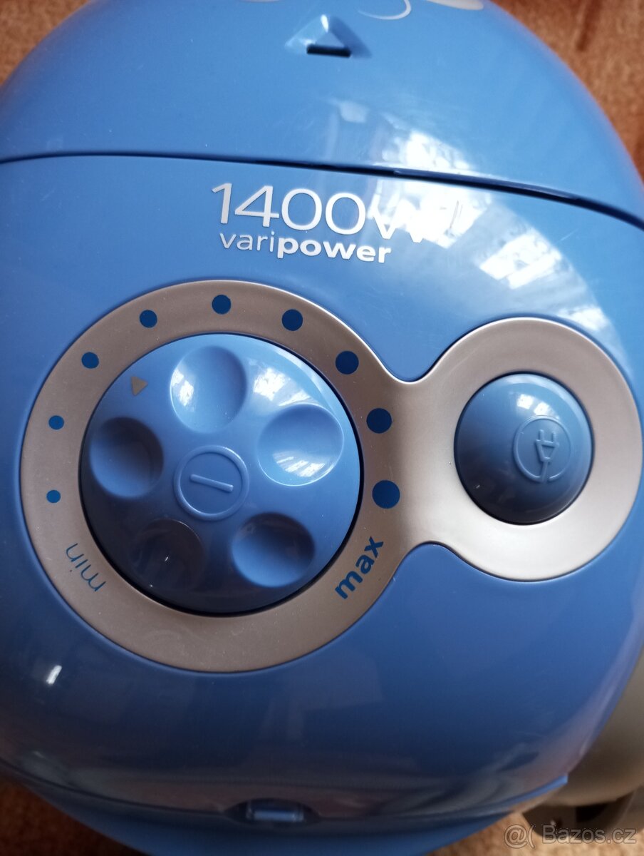 Vysavač 1400 W - 2