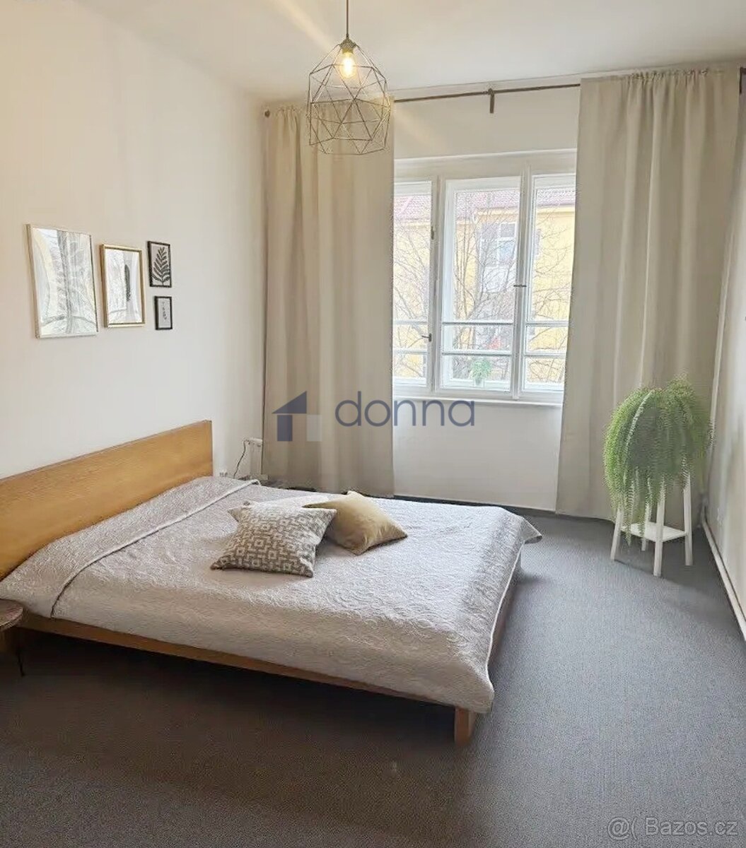 Pronájem bytu 2+kk/B, 44 m², ul. Náměstí Dr. Václava Holého, – pohled 2