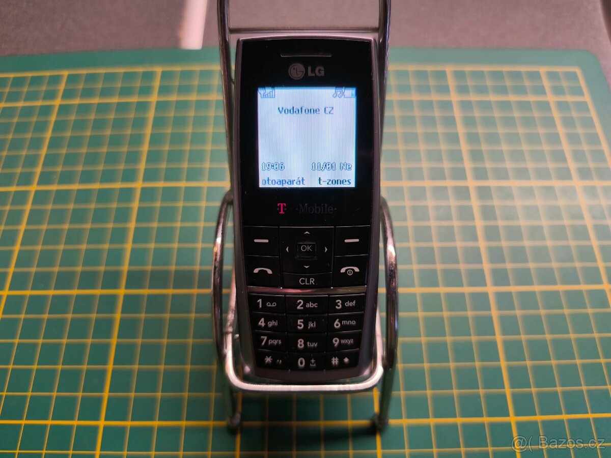 LG KG130 - 2