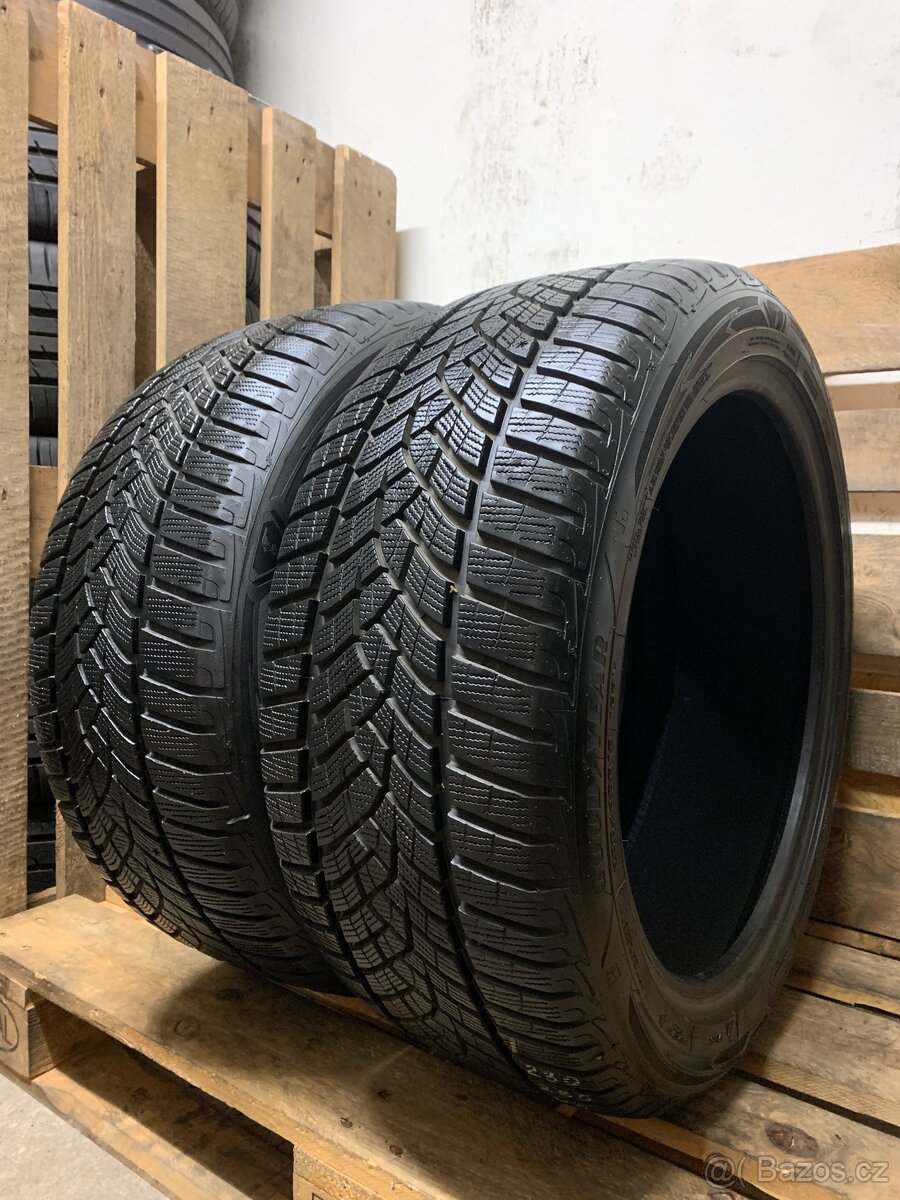 2ks 255/45/19 Good Year/2024-2023/104V/zimní - 2