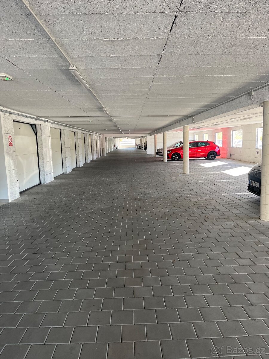 Prodej parkovacího stání v parkovacím domě, Boskovice - 2