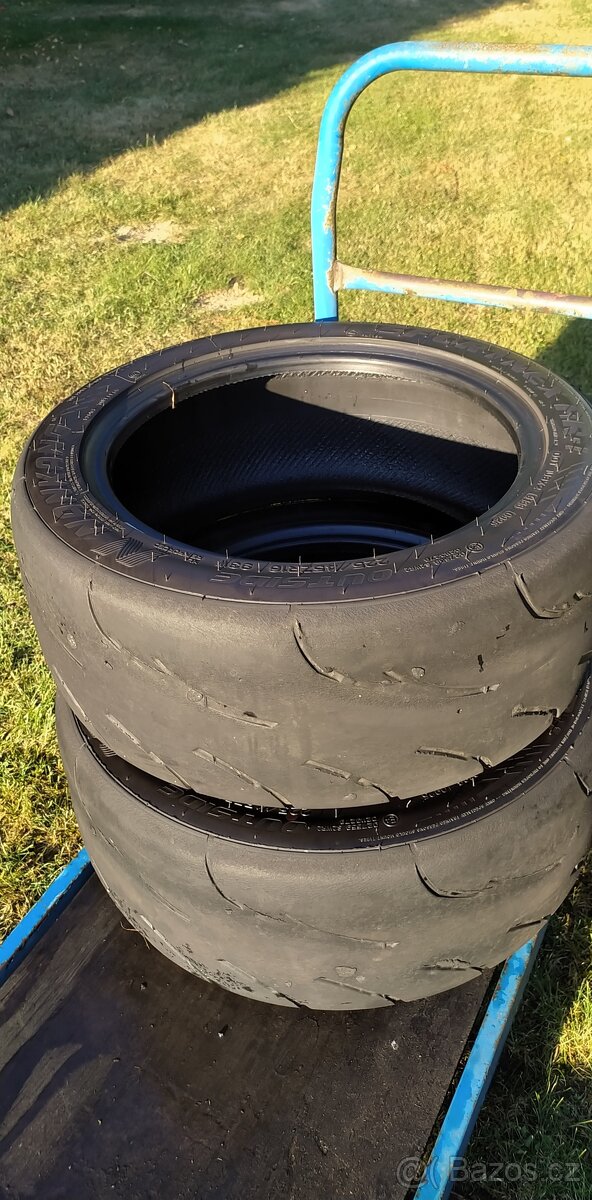 Prodám pneu semislick Nankang ar1 225/45/16 - 2