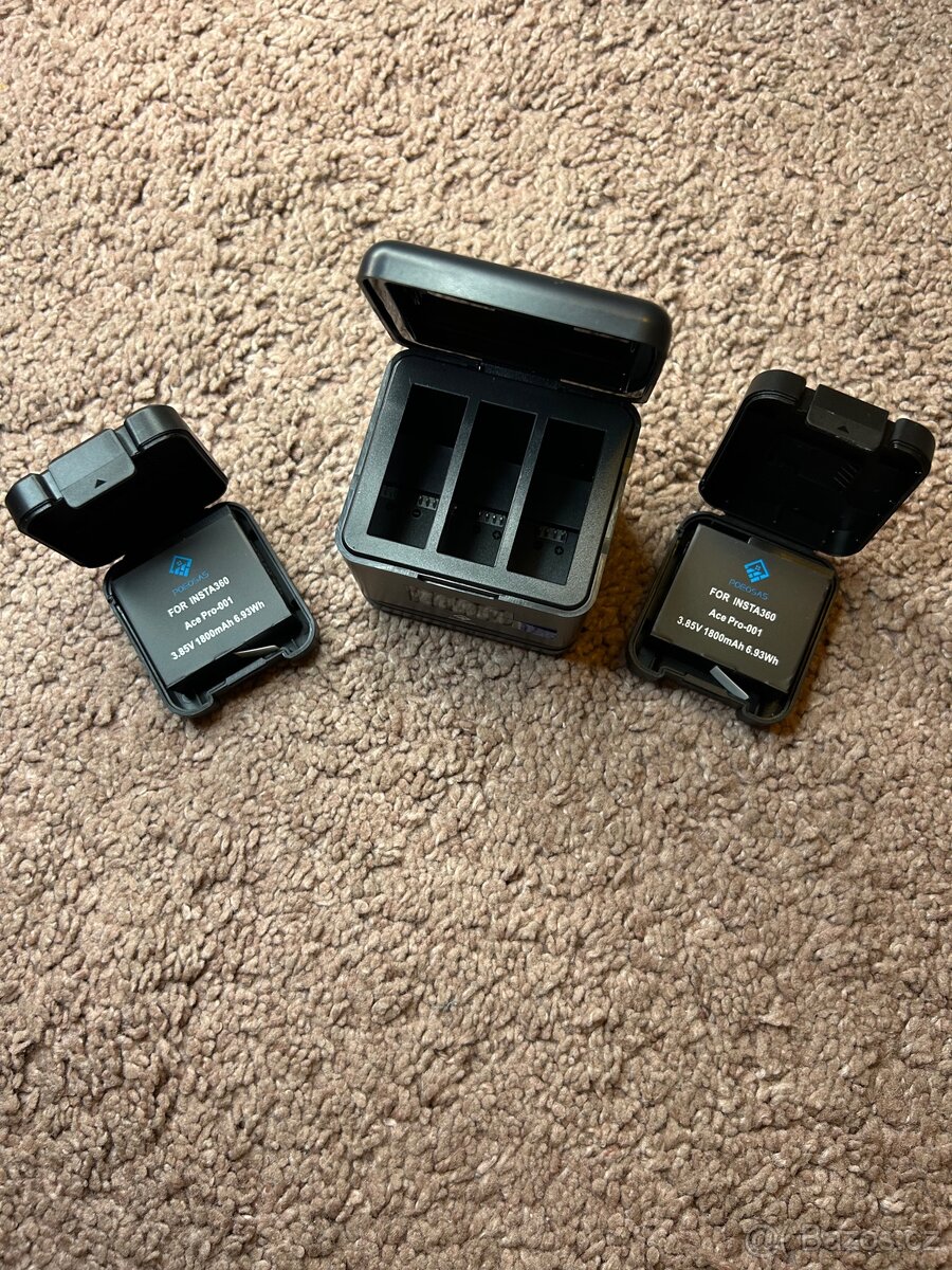 📷 Nabíječka + 2x Baterie pro Insta360 Ace Pro - 2