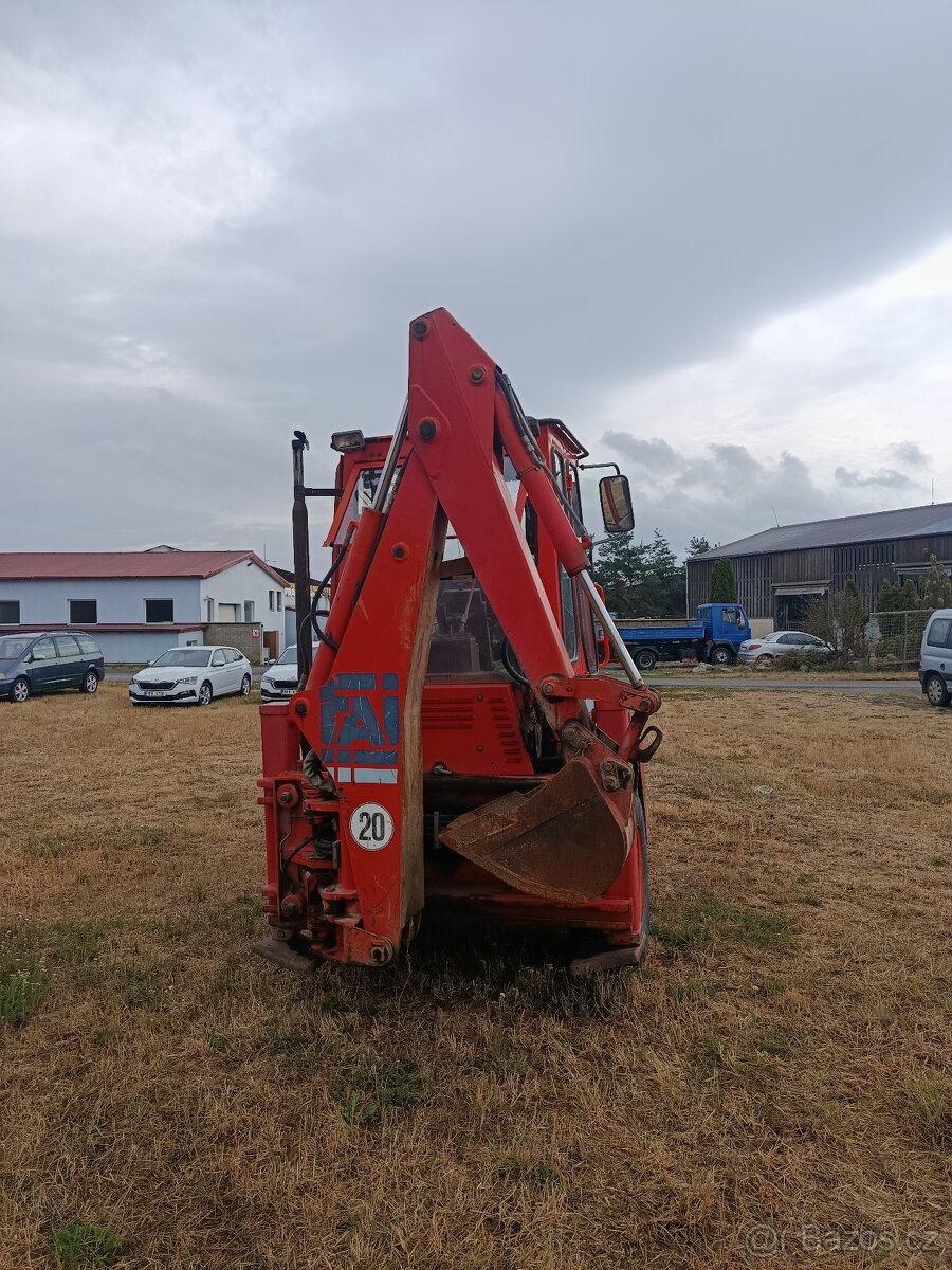Traktor bagr FAI 555 - 2