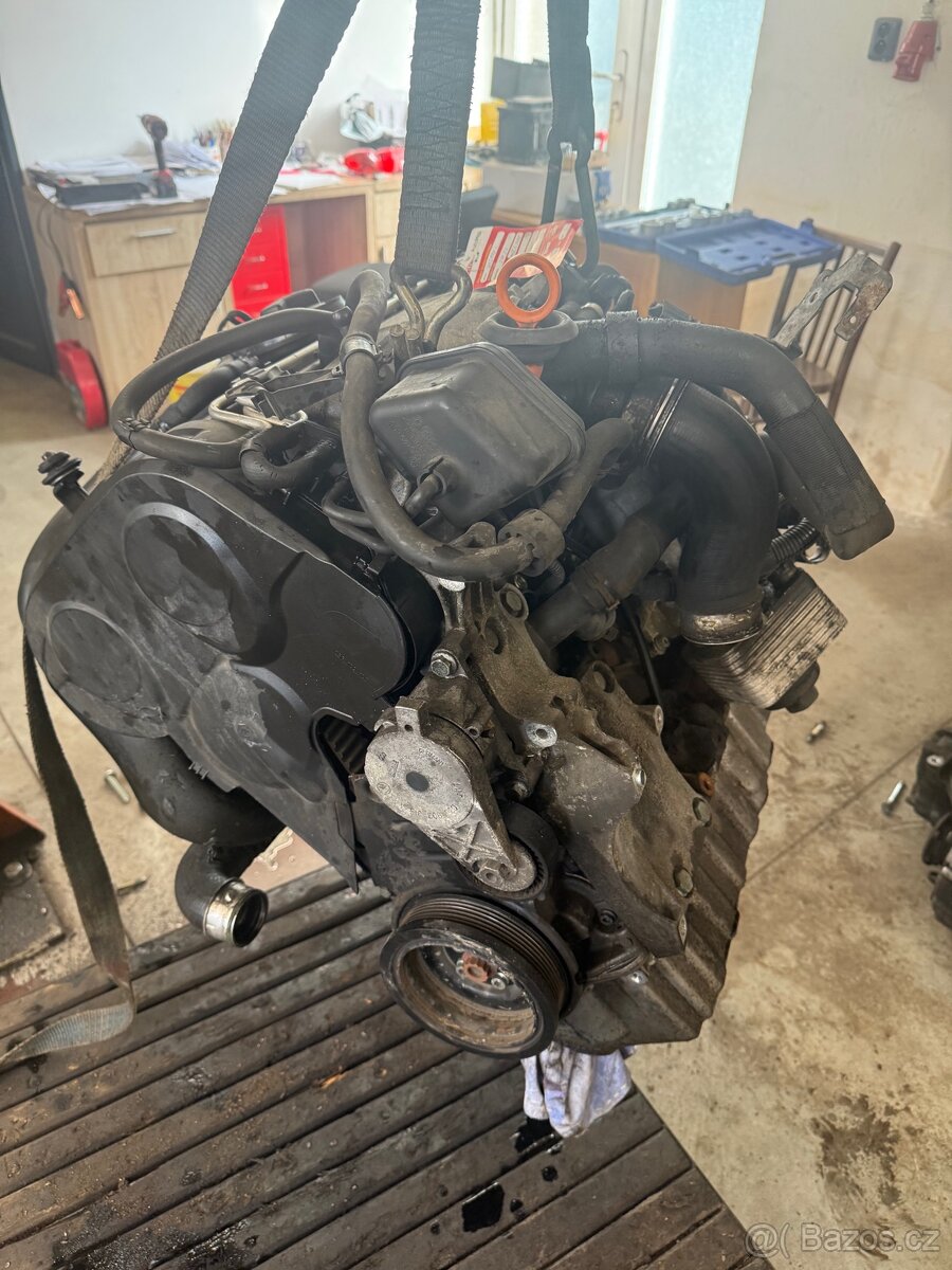 Motor 1.9 tdi 66 kw AGR - 2