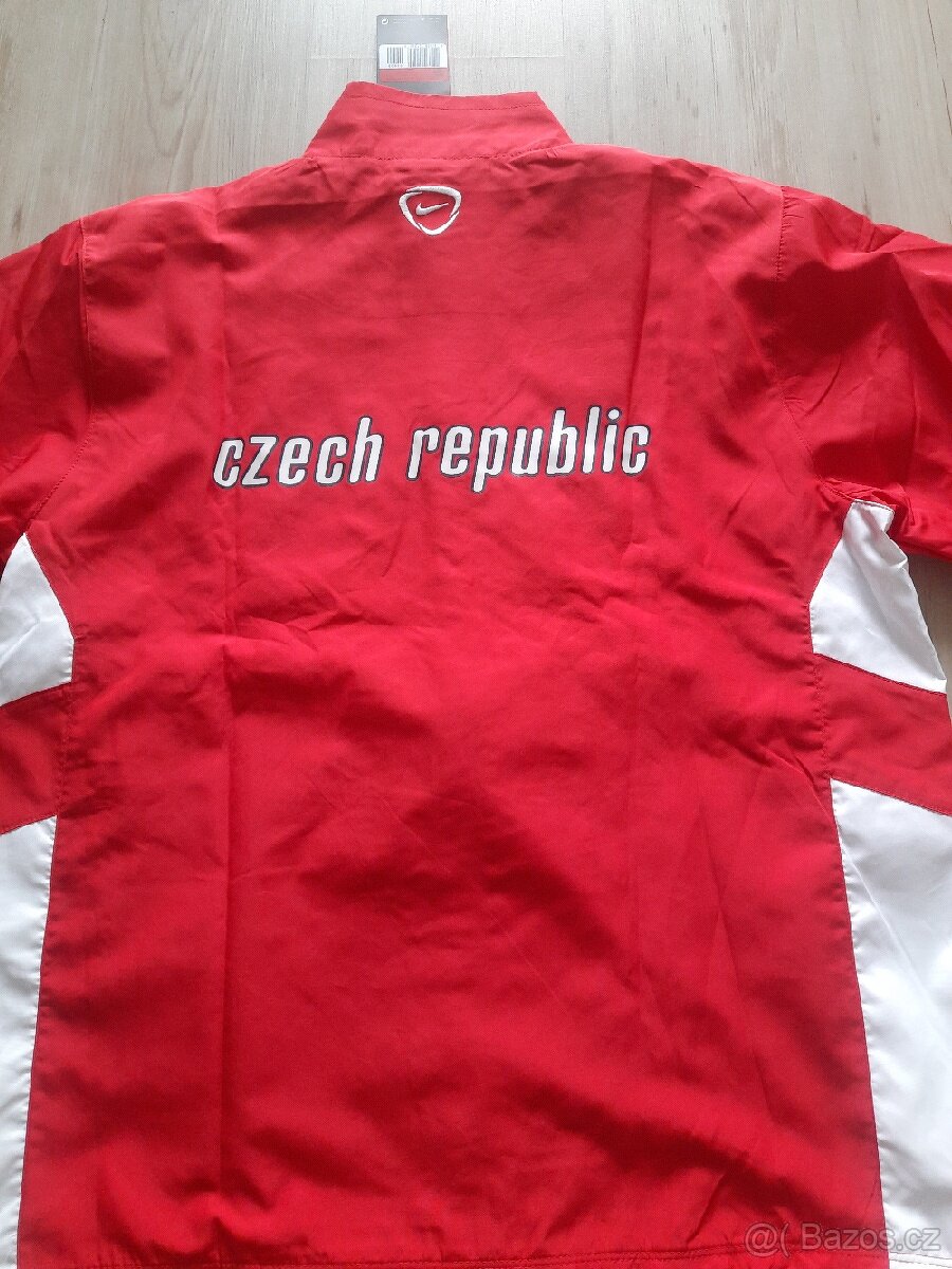 Větrovka Nike - 2