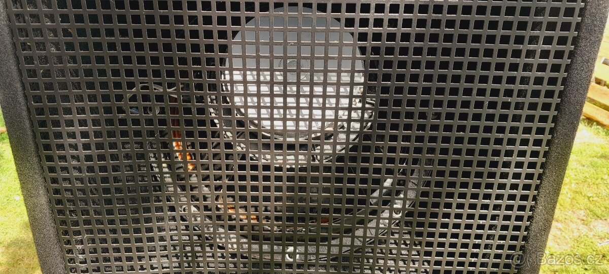 Basový reprobox - 2