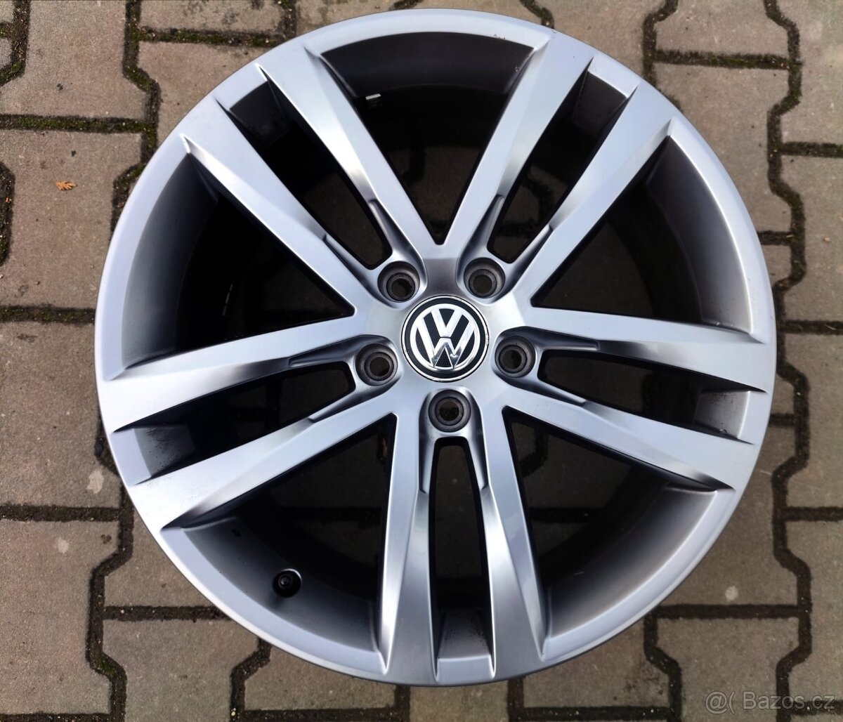 Alu kola originál VW Golf VII, VIII 5x112 R18 Salvador - 2