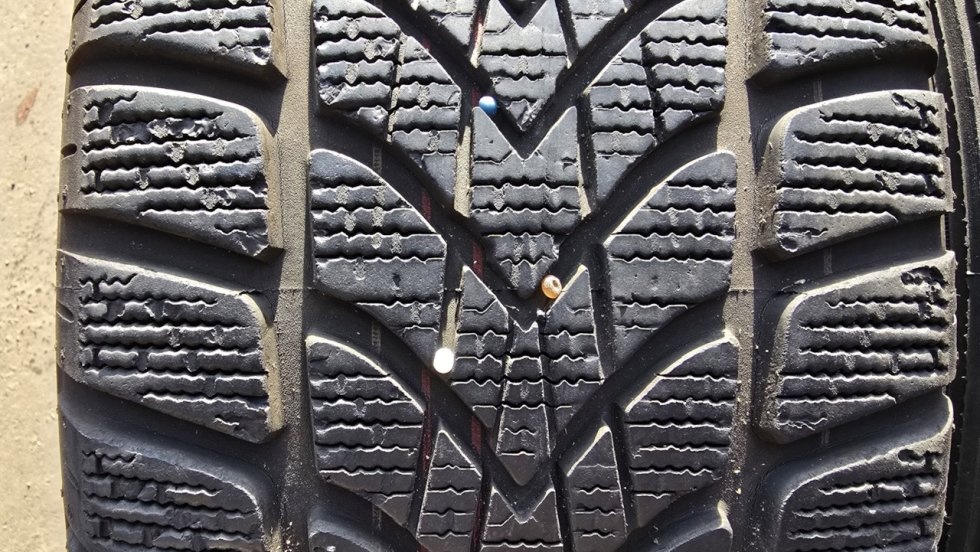 Zimní pneu 205/55/16 Dunlop - 2