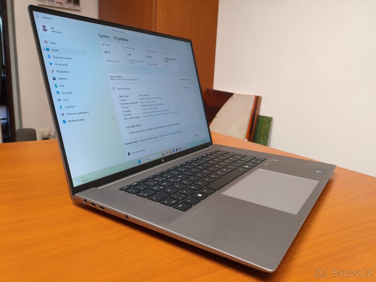 HP Zbook Power 16 G11 stříbrná, workstation - 2