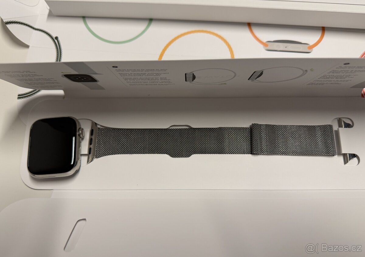 Apple Watch Series 7 45mm GPS + Cellular, Grafitové nerezové - 2