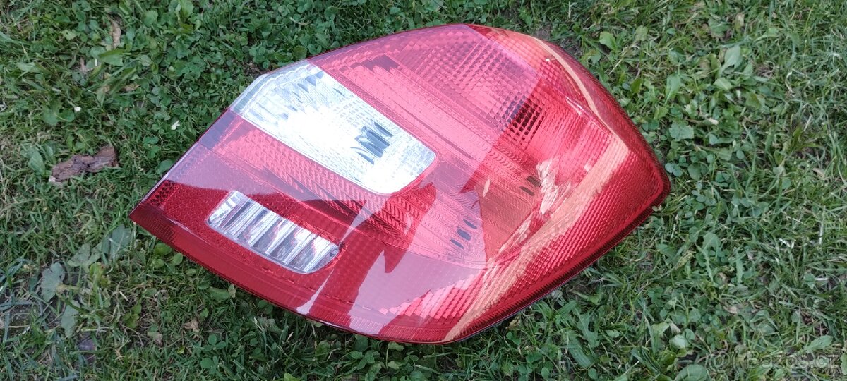 Prodám PZ světlo na Fabii 2 - 2