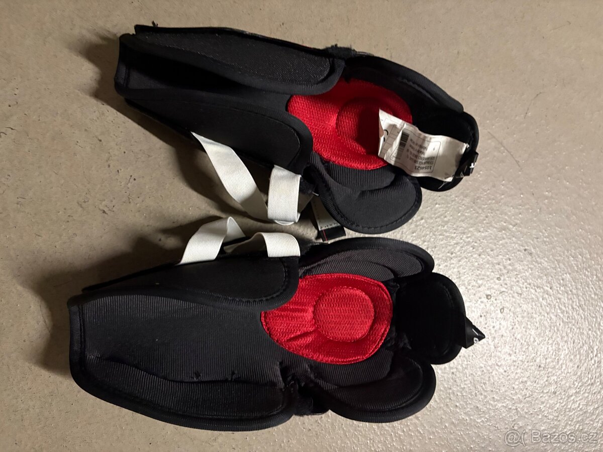 Dětské chrániče Bauer vel 9 = 23cm - 2