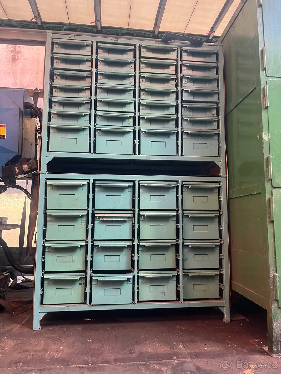 Zásuvkový,šuplíkový regál - 2