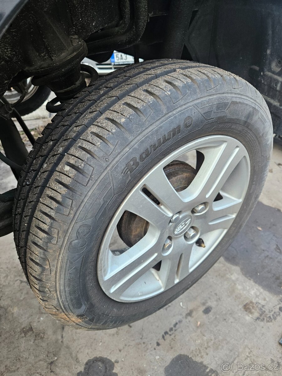 Subaru Justy nahradní díly - 2