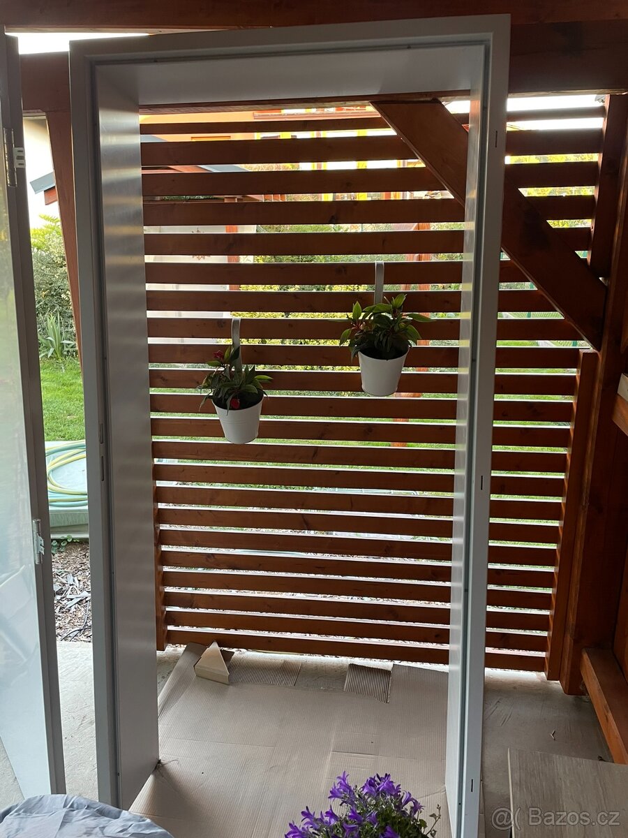 Kovové dveře a zárubeň - 2