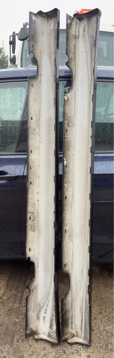 BMW X1 E84 M-PAKET pravý & levý spodní prah, ORIGINAL - 2