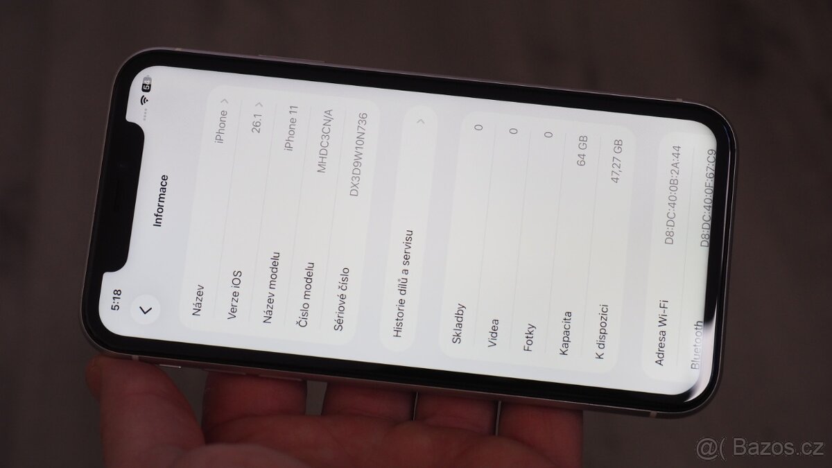 iPhone 11 64GB bílá - 2