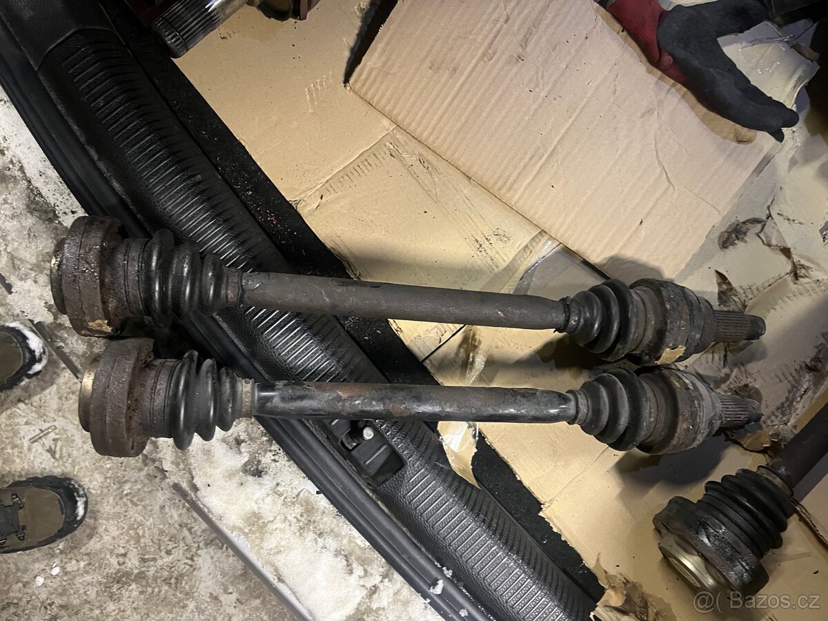 Bmw e39 520i poloosy - 2