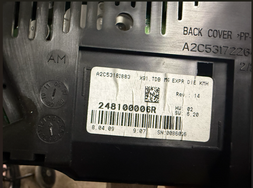 Budíky Renault Laguna 3 - 2