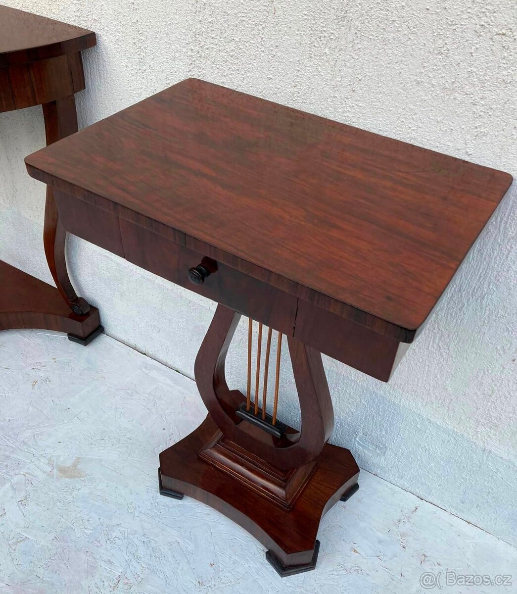 Biedermeier stolík lýrovka - 02 - 2