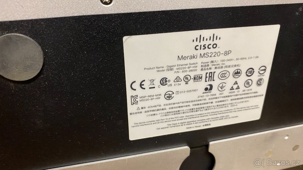 Cisco Meraki switch MS220-8P - 2