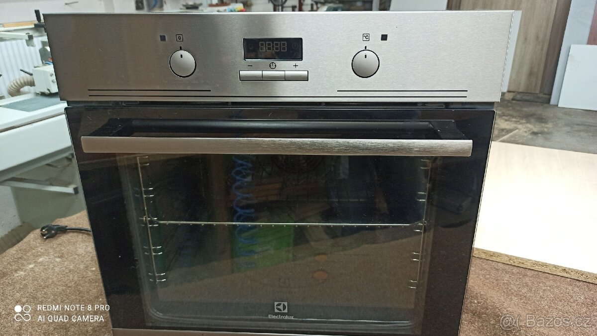 vestavná trouba Electrolux, IKEA. - 2