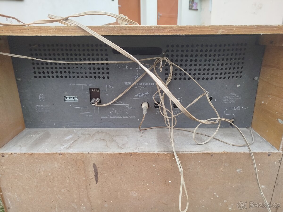 Stare radio s gramofonem - 2