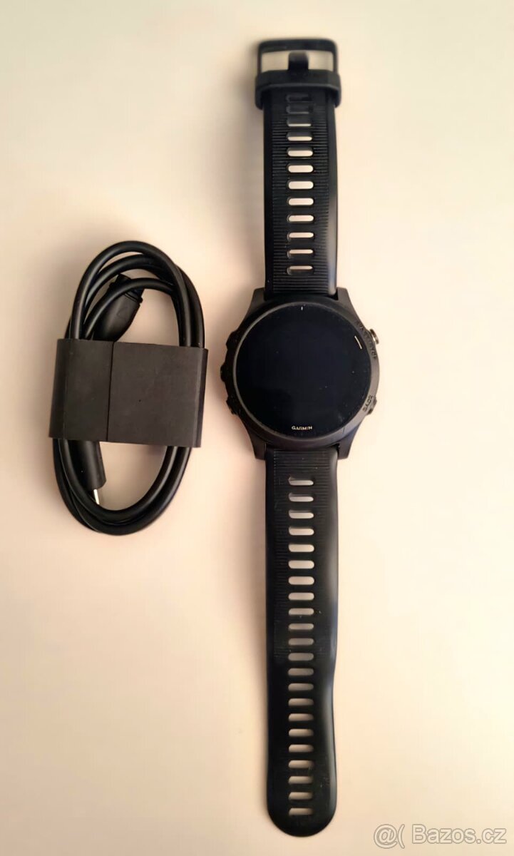Sportovní hodinky Garmin Forerunner 945 + náhradní řemínek - 2