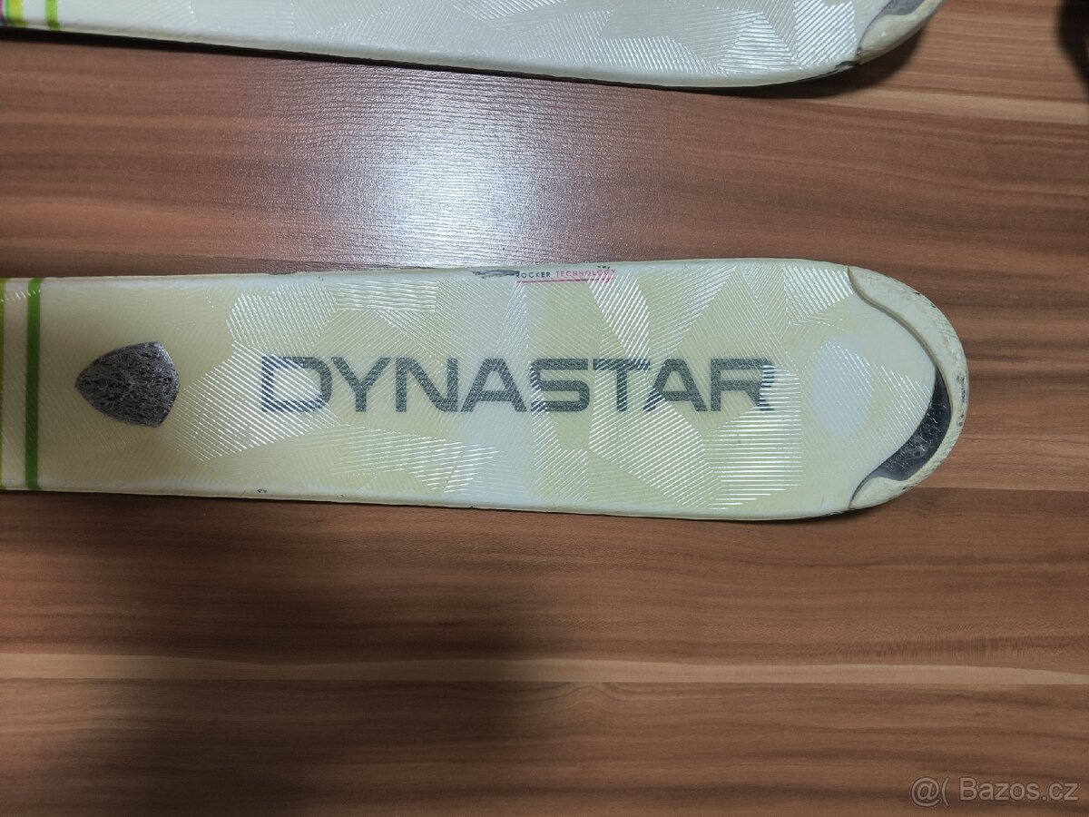 Sjezdové lyže Dynastar 153cm v dobrém stavu - 2