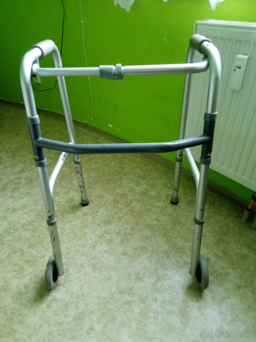 Chodítko pro seniory - 2