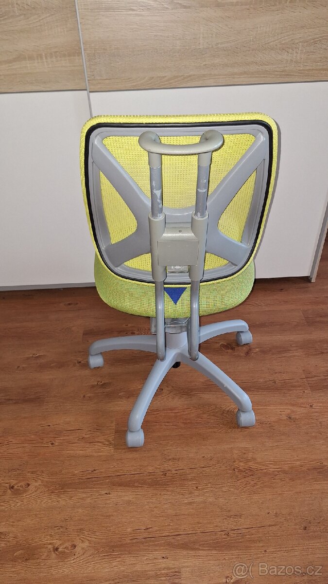 Rostoucí dětská židle k psacímu stolu - 2